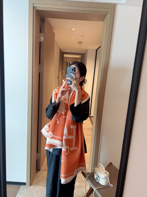 ブランドマフラー素材ディテール